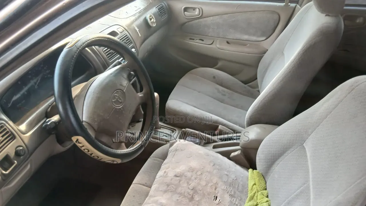 Toyota Corolla Sedan 2004 Silver