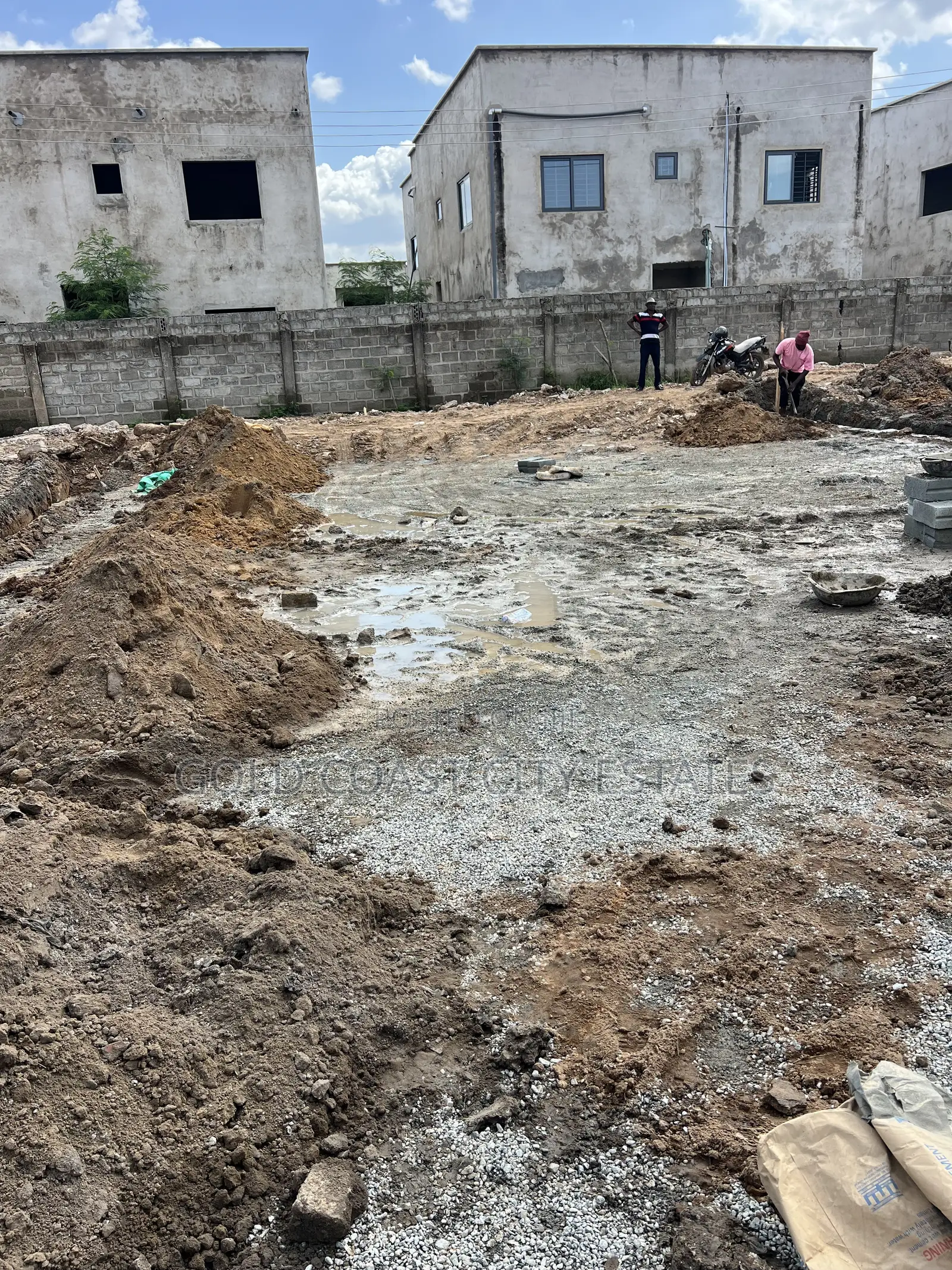40 X 80 Ft Plots for Sale Regimanuel, East Airport