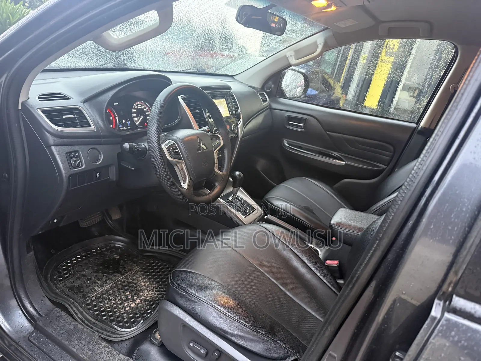 Mitsubishi L200 2020 Gray