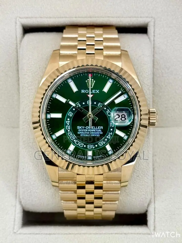 Rolex Sky-Dweller 2025 Sky-Dweller 42mm Yellow Gold Jubile Green Dial