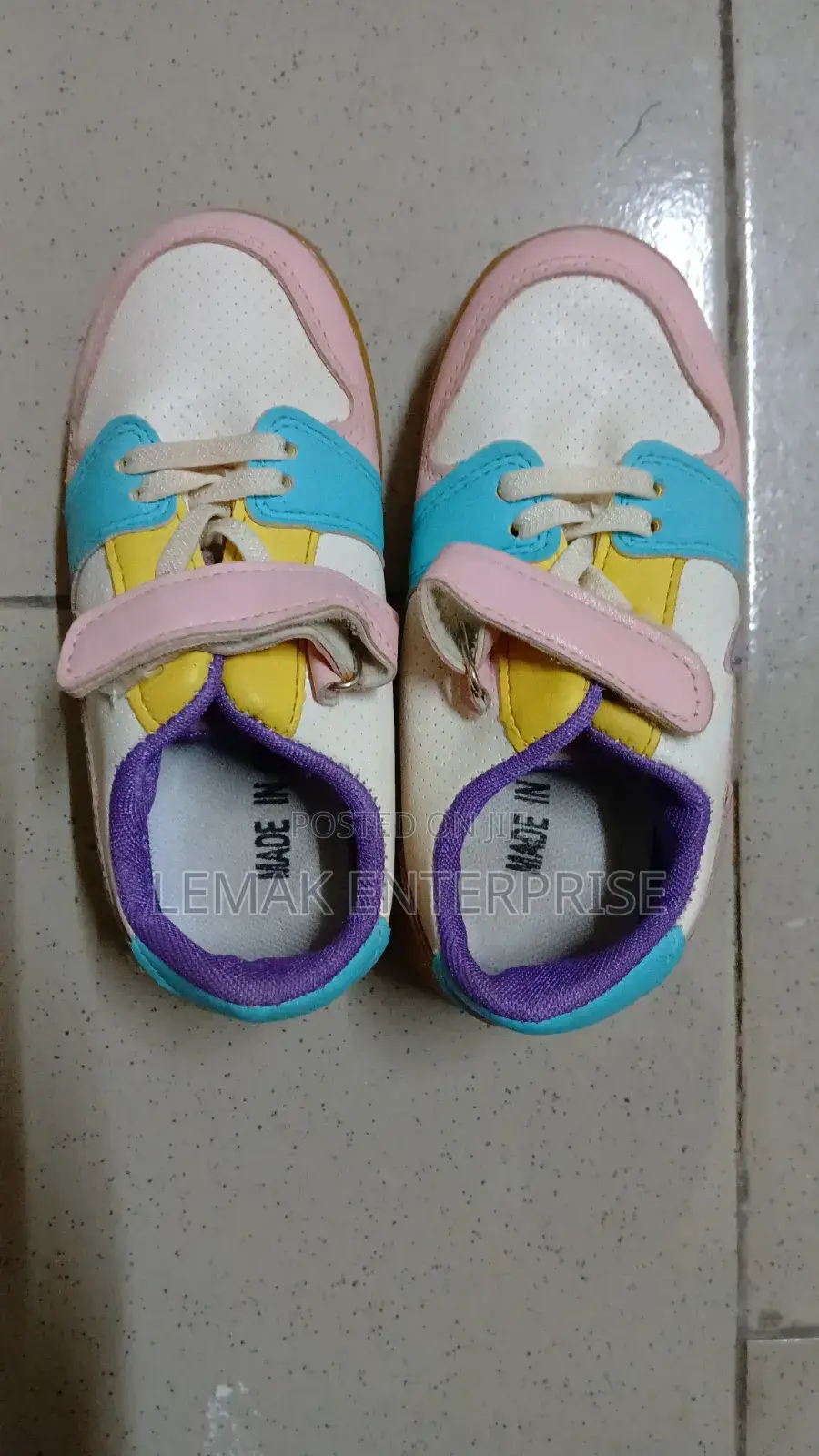 Kids Sneakers Size Size 26,27,28,29,30