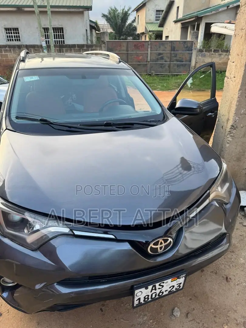 Toyota RAV4 LE 4dr SUV (2.5L 4cyl 6A) 2014 Gray