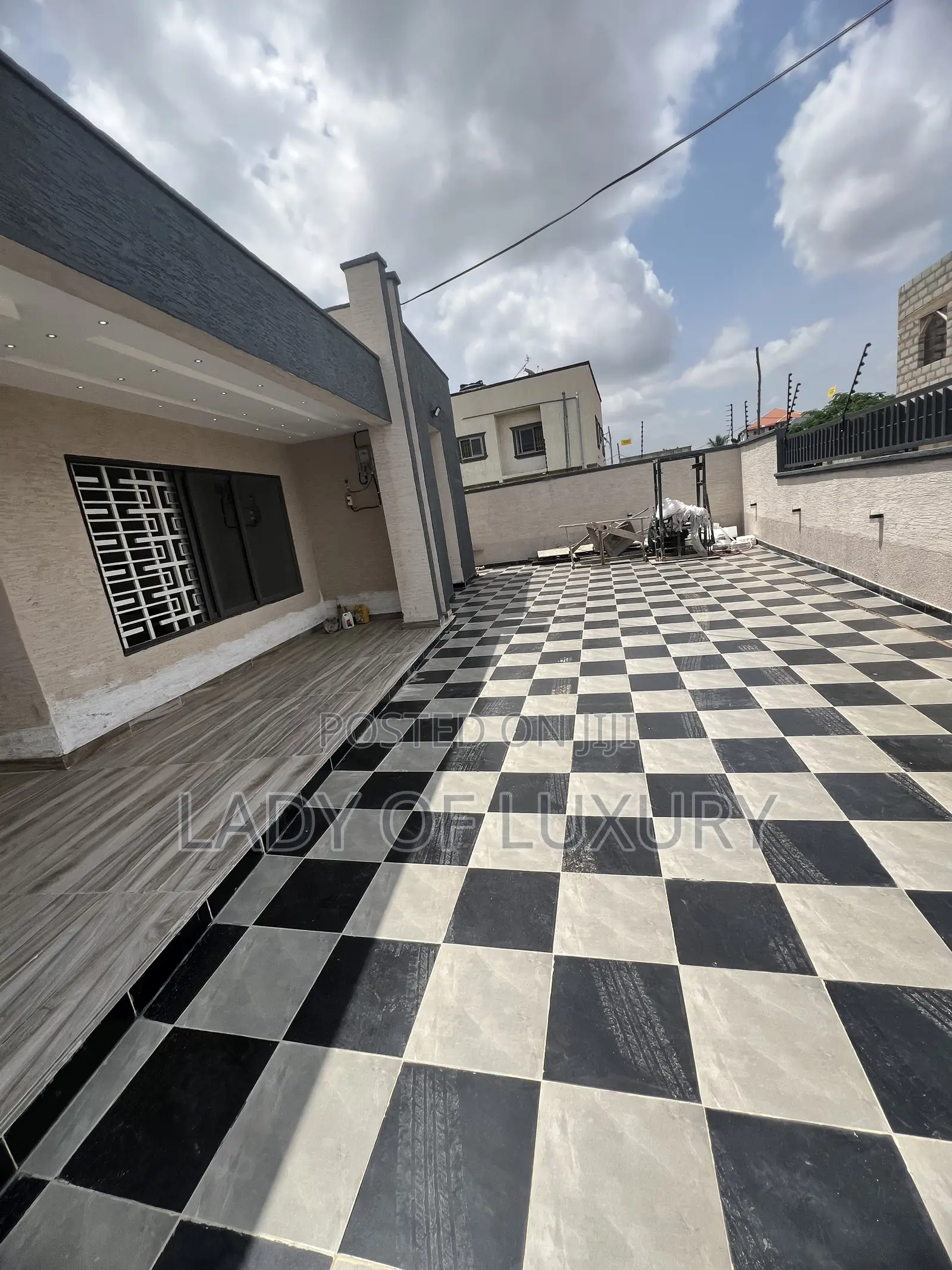 Mini Flat in Lady Of Luxury Real, Olebu for sale