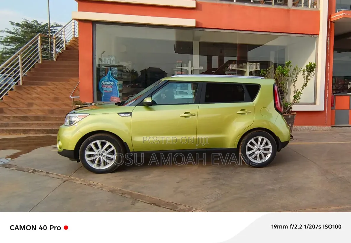 Kia Soul Hatchback 2017 Green