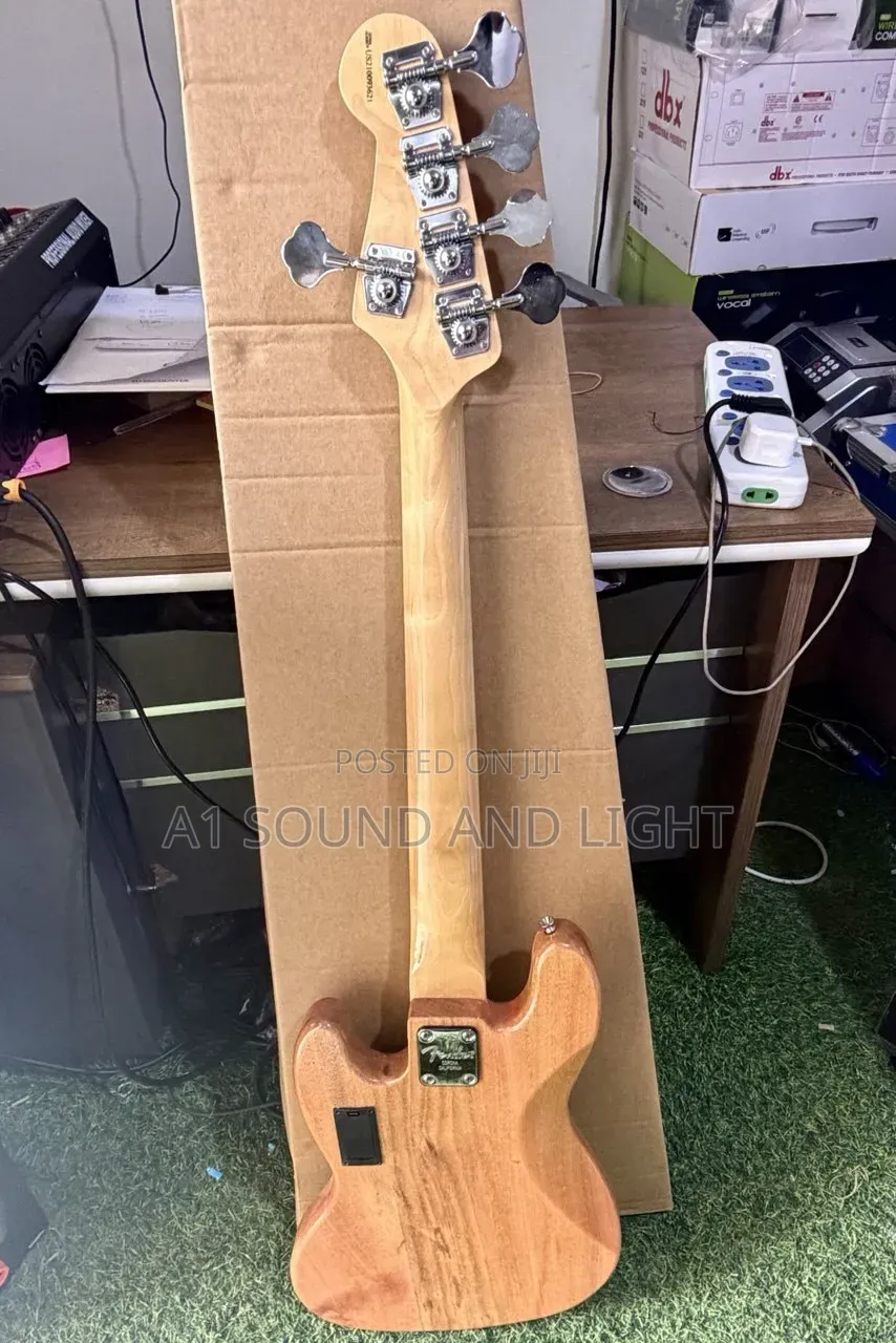 Fender 5 Strings Jazz Bass Active Guitar[Brown]