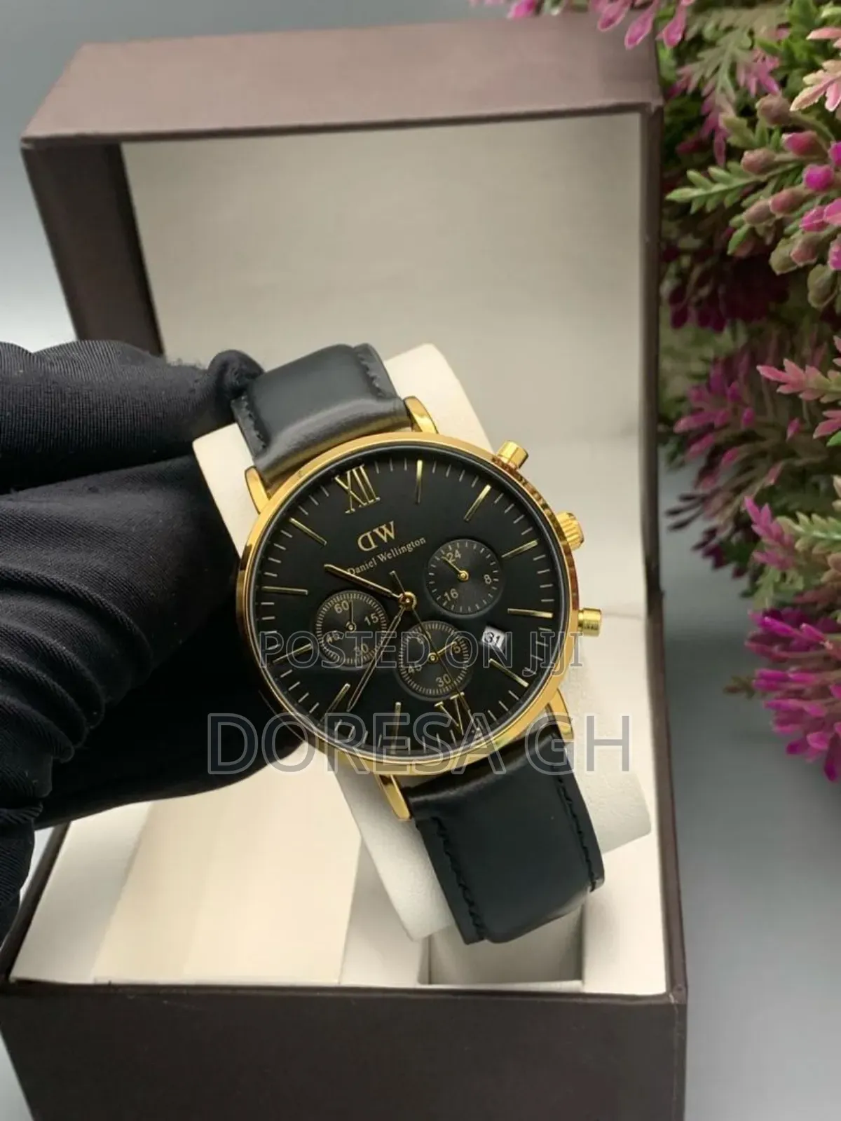 Daniel Wellington Chronograph Watch–Designer Watch for Men and Women