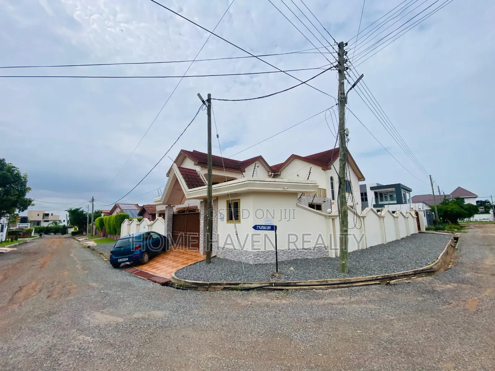 8bdrm House in East Legon, Police Station for rent