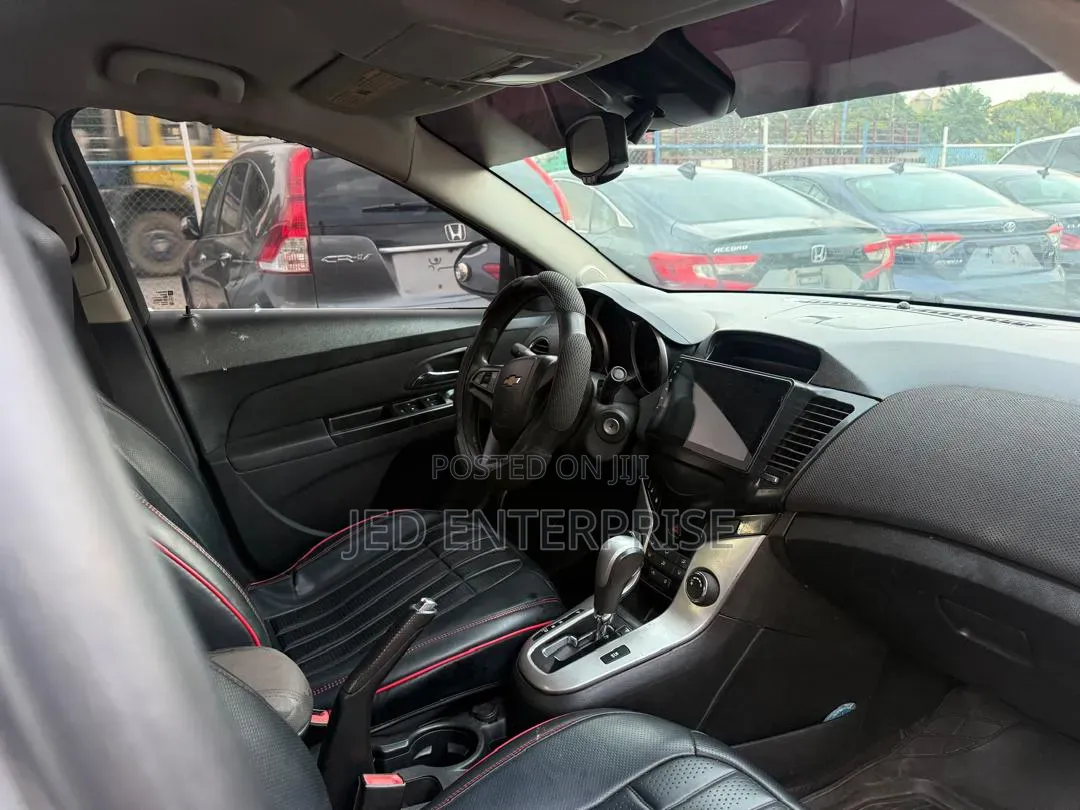 Chevrolet Cruze 2012 Silver