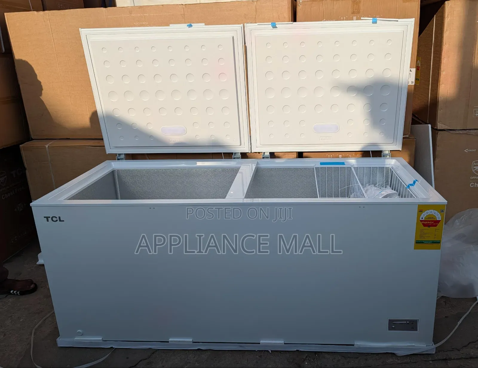 TCL Freezer 708l