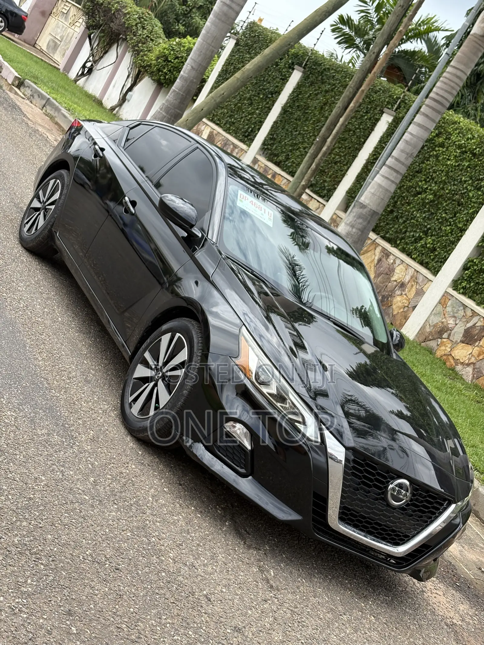 Nissan Altima 2.5 SL 2021 Black