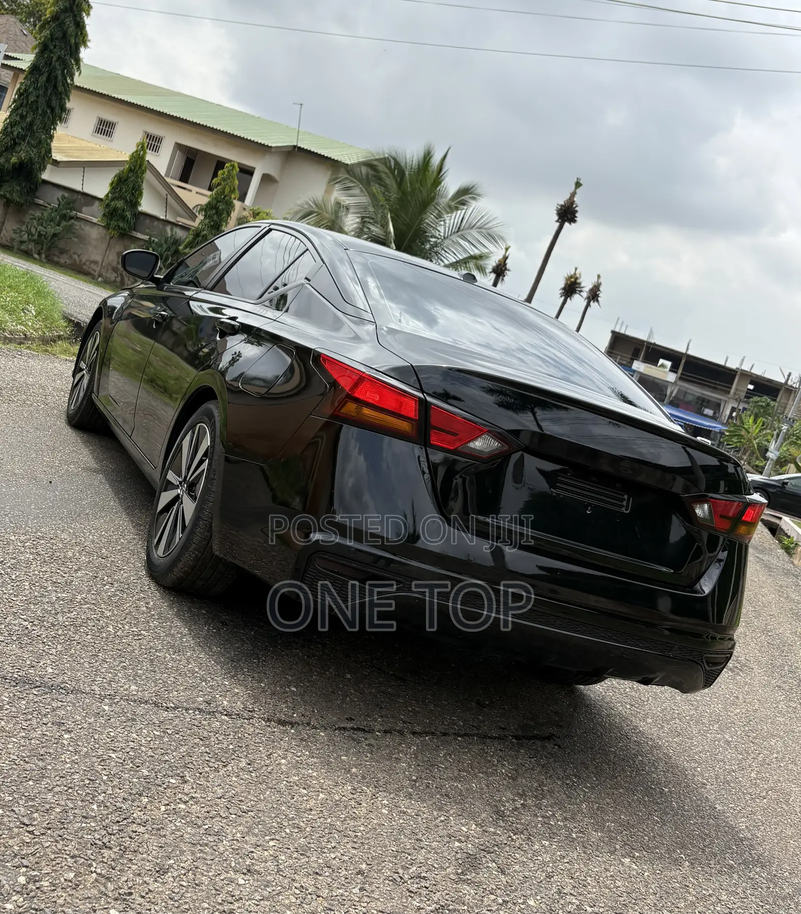 Nissan Altima 2.5 SL 2021 Black