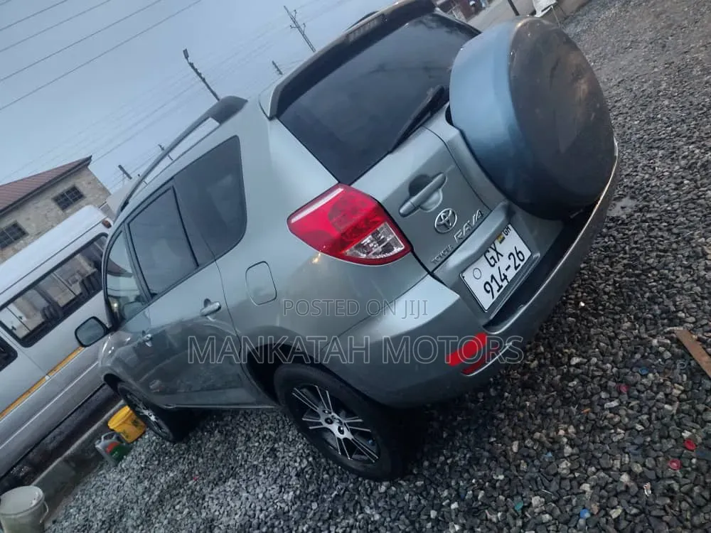 Toyota RAV4 2008 Silver