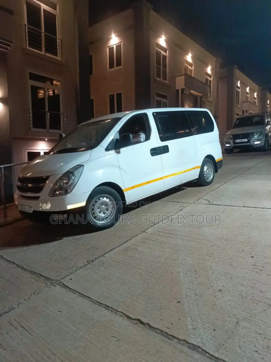 Hyundai H1 2012 White