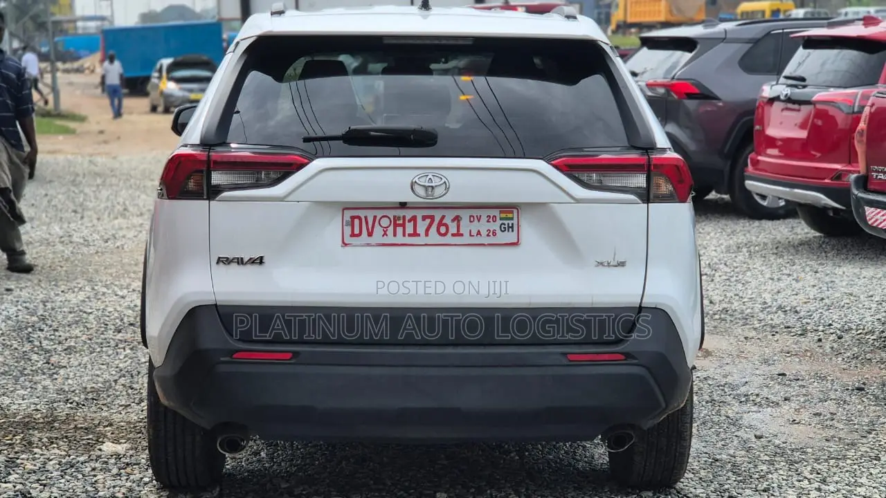 Toyota RAV4 2023 White