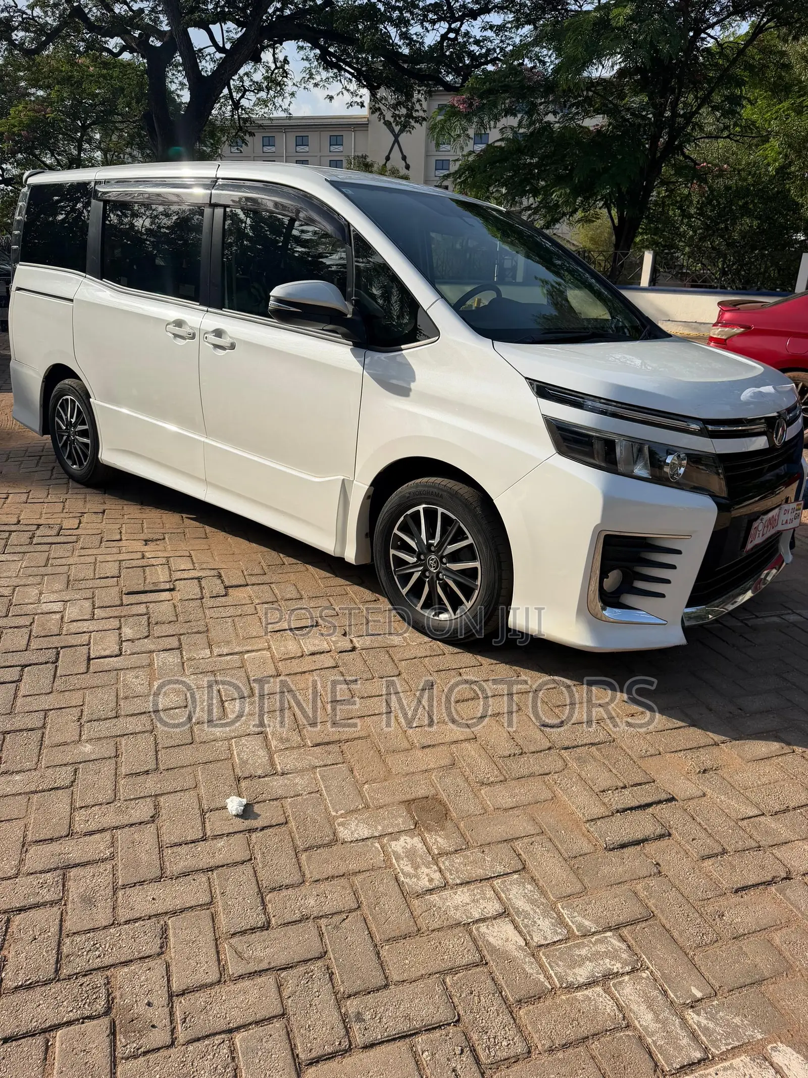 Toyota Voxy 2016 White