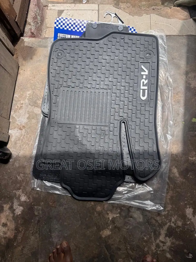 Honda Crv Floor Mat /Carpet
