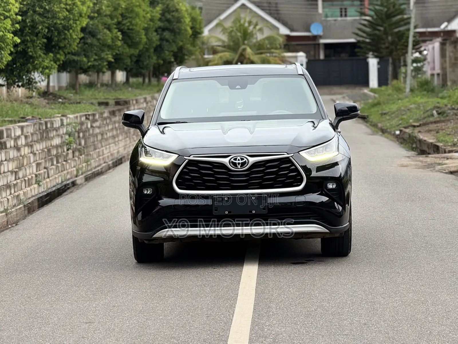 Toyota Highlander Limited AWD 2023 Black