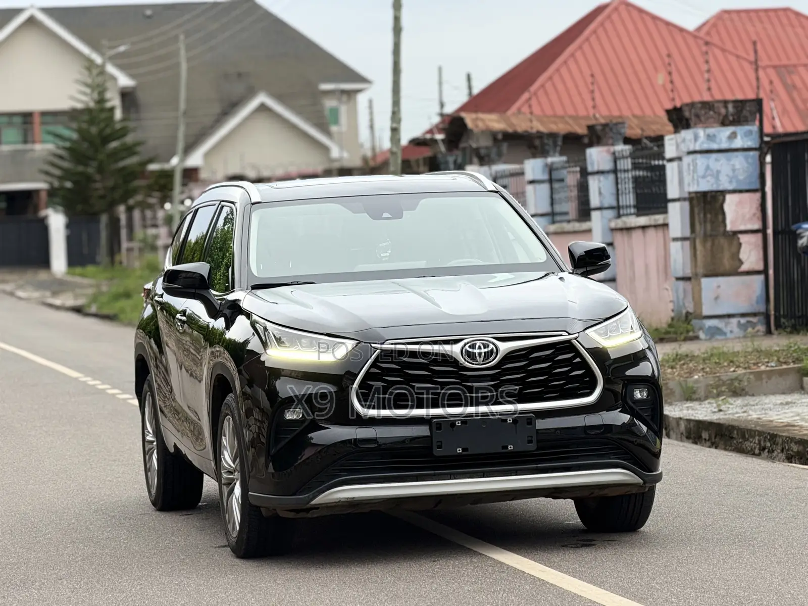 Toyota Highlander Limited AWD 2023 Black