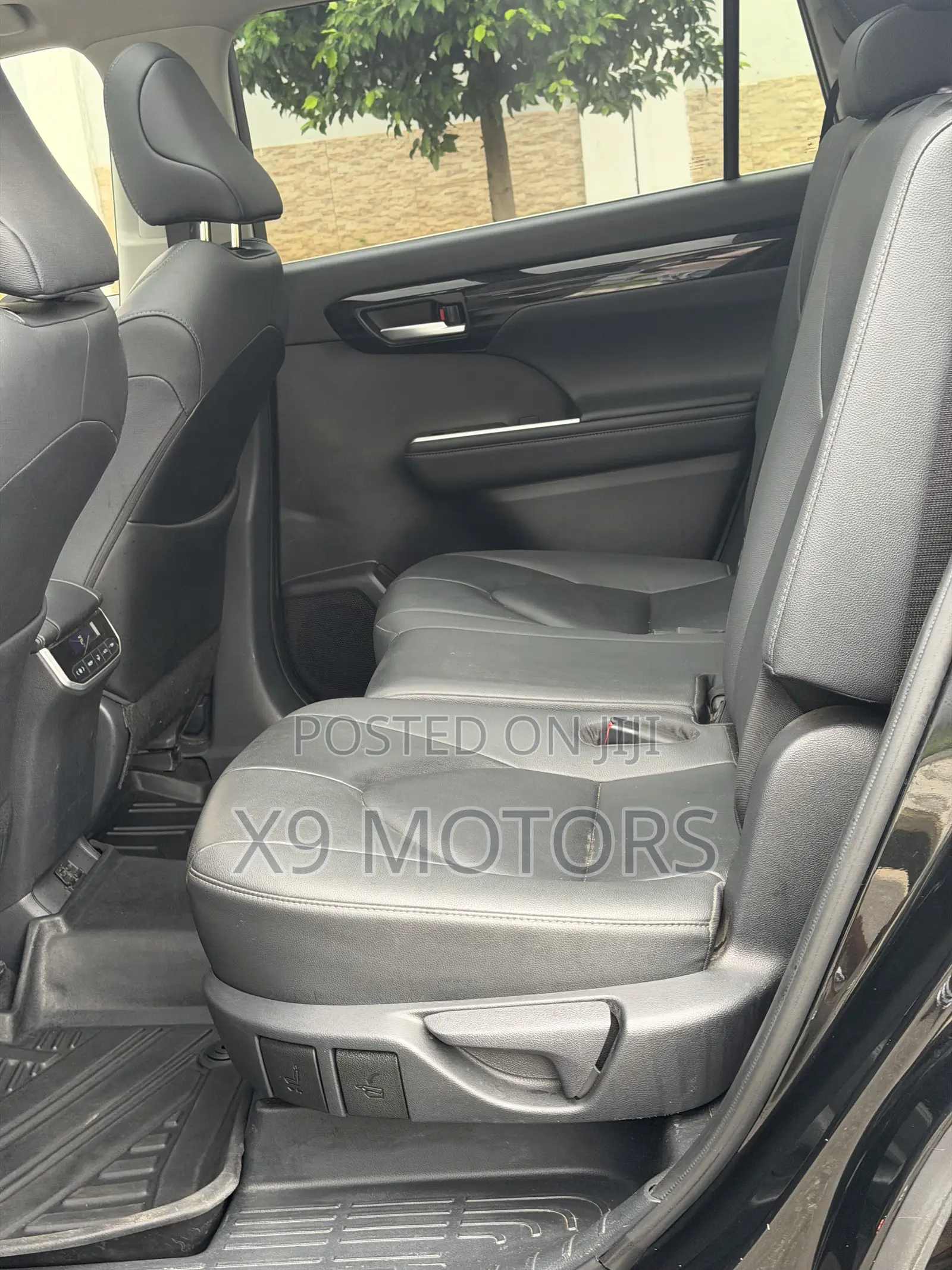 Toyota Highlander Limited AWD 2023 Black