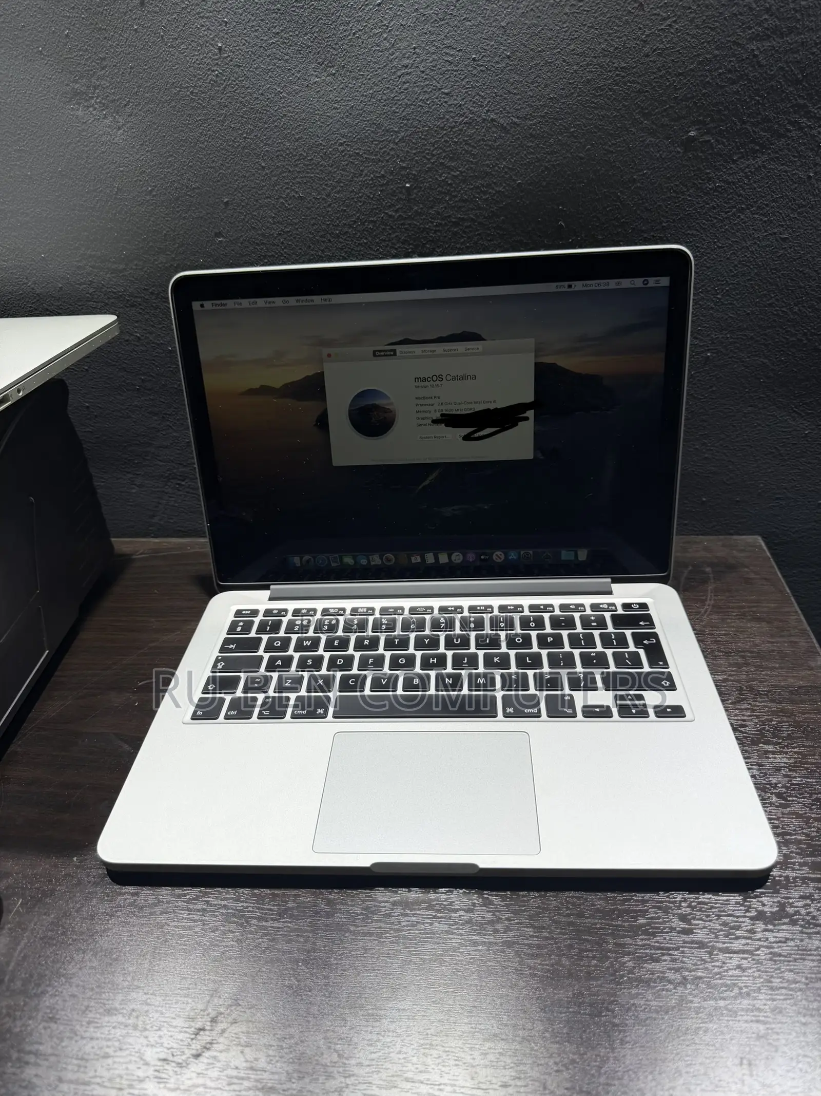 Laptop Apple MacBook Pro 2015 8GB Intel Core i5 SSD 256GB