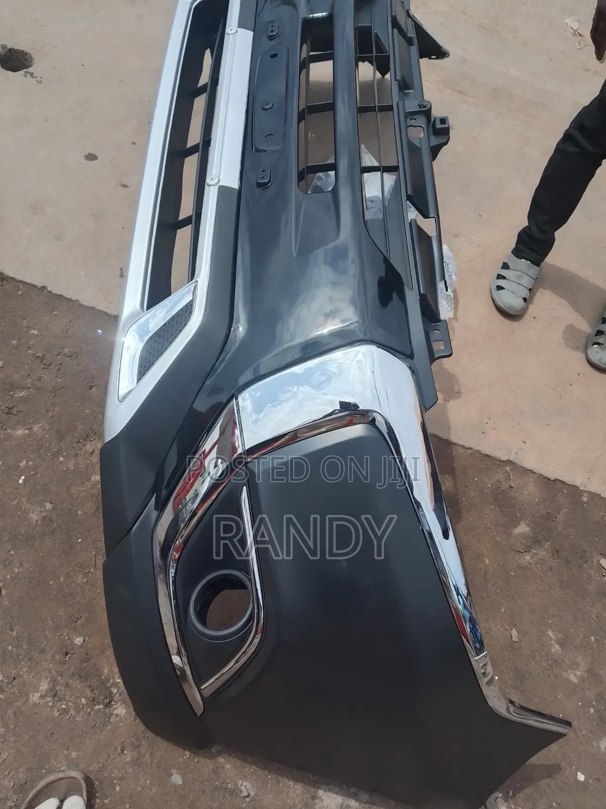 Outlander 2018 Complete Bumper