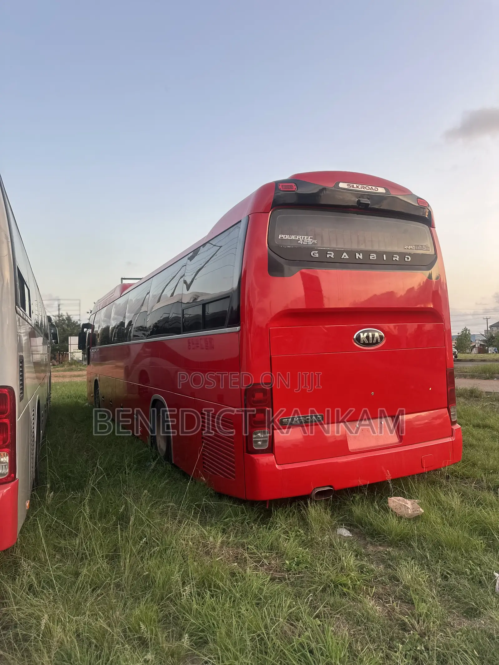 Kia Granbird 2014 Red