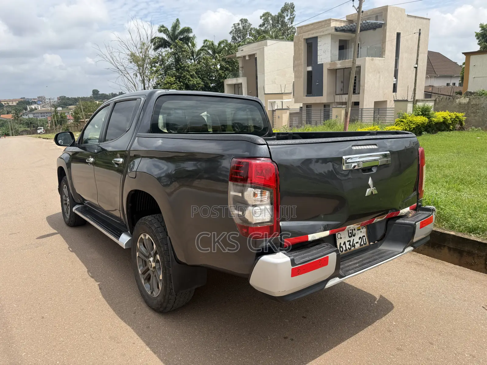 Mitsubishi L200 2020 Gray