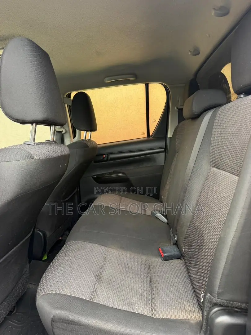 Toyota Hilux Revo Smart Cab Deisel 2.4 AWD 2020 Gray