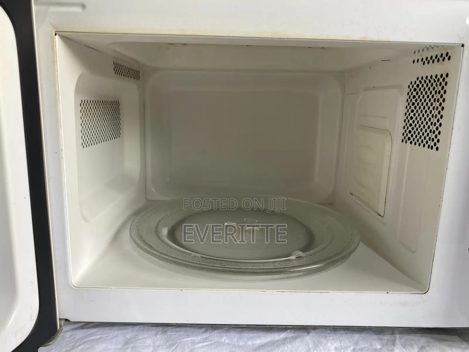 Daewoo 20l Microwave | 220v | Tested