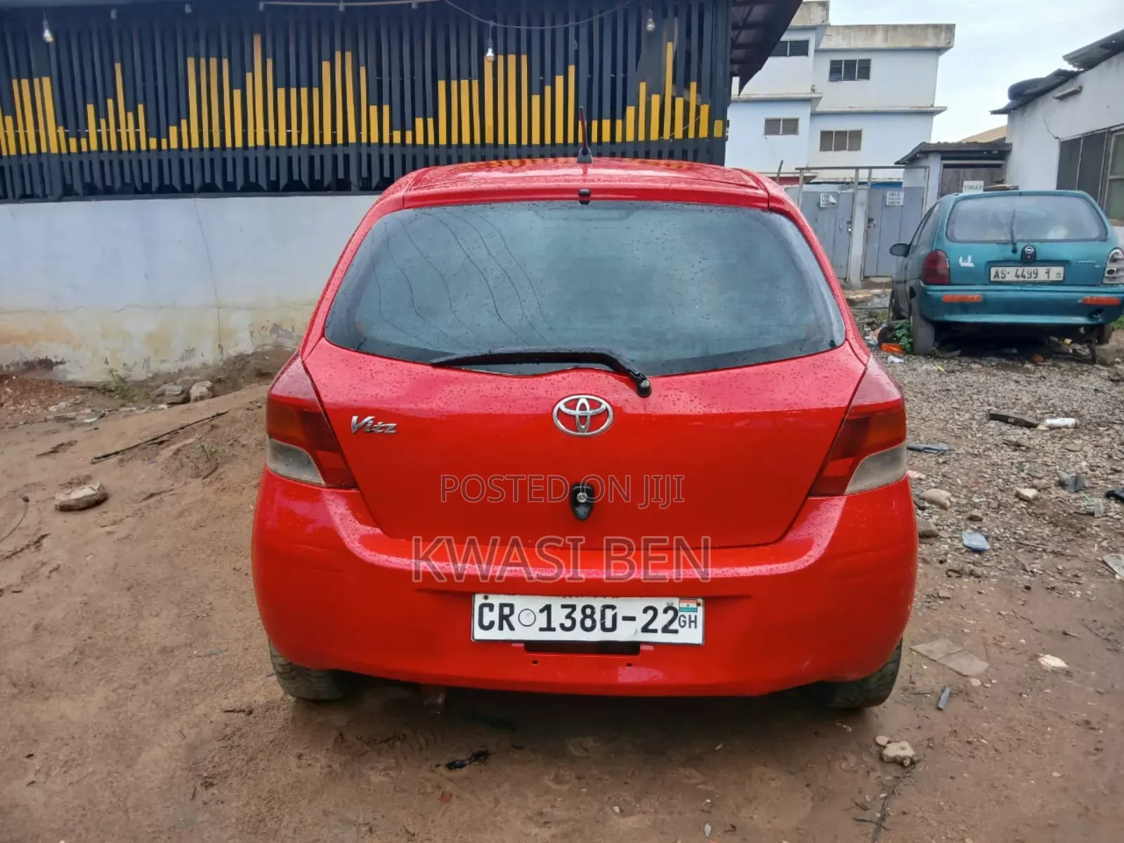 Toyota Vitz 2010 Red