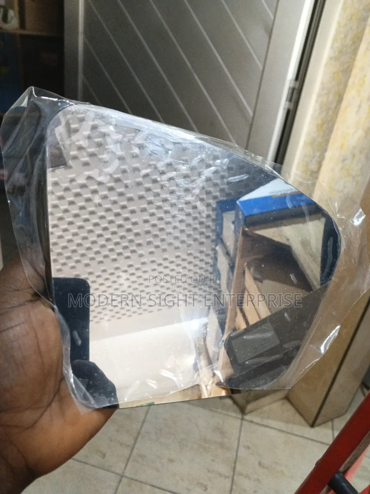 Toyota Rush 2018 Mirror Glass