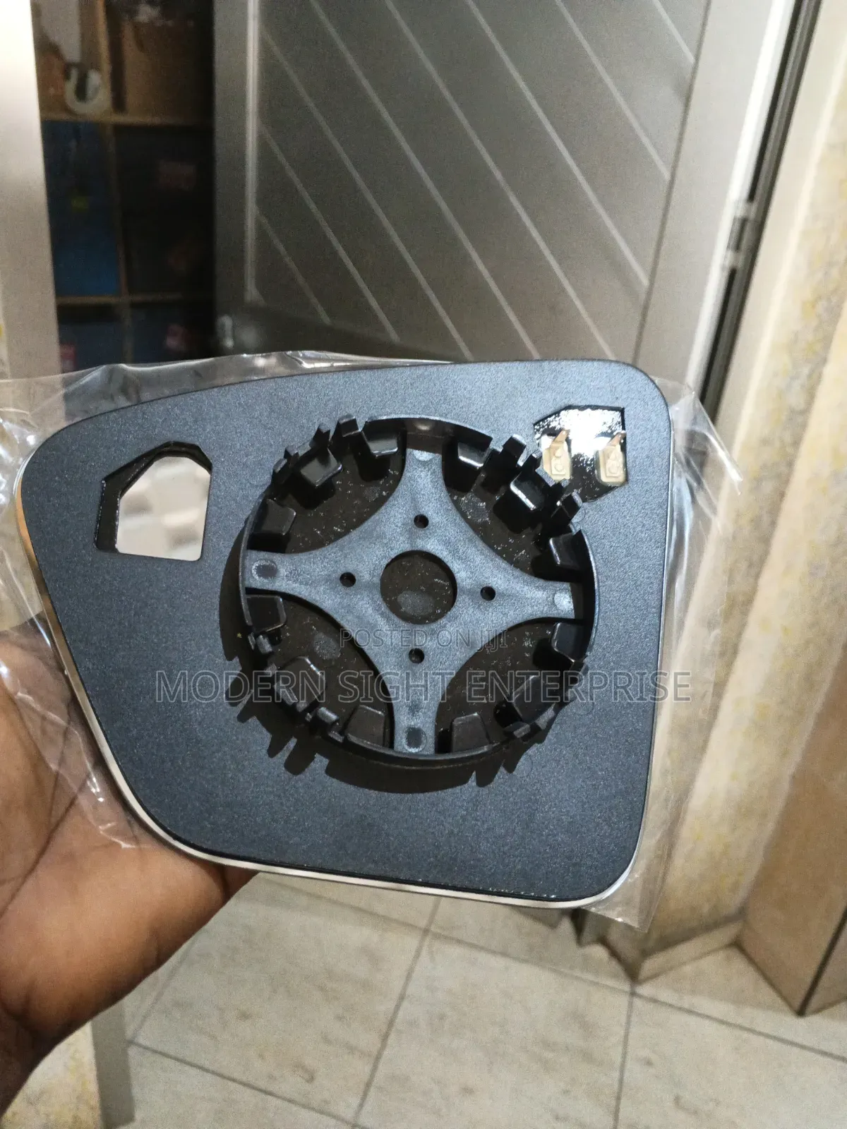 Toyota Rush 2018 Mirror Glass