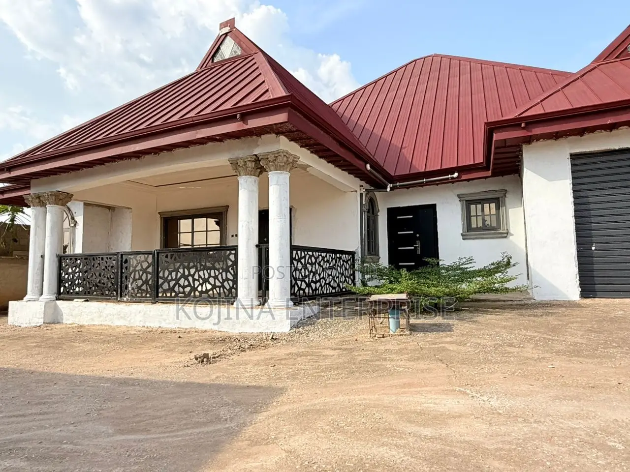 4bdrm Condo in Yabi, Kumasi Metropolitan for sale