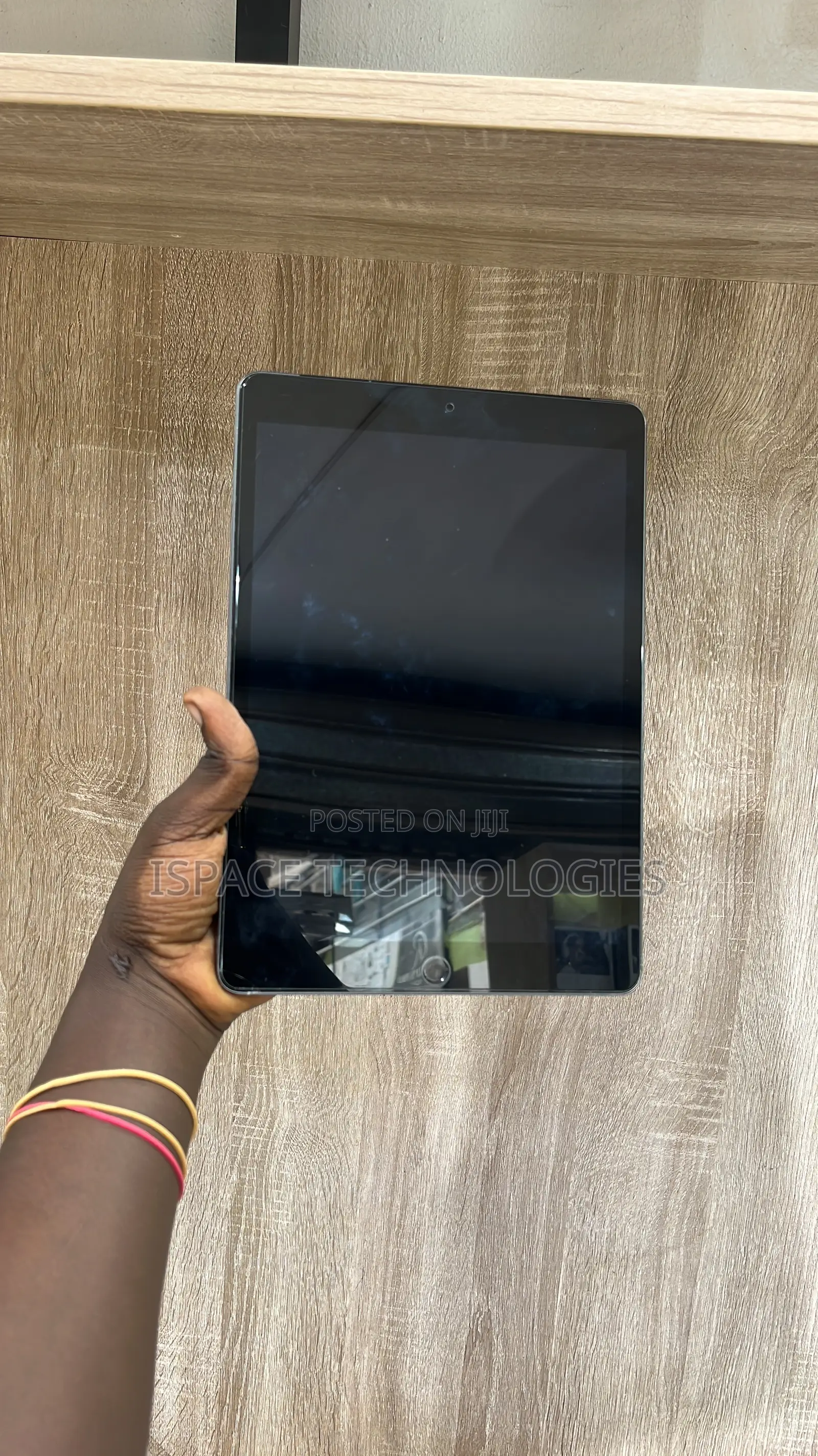 Apple iPad 10.2 (2020) Wi-Fi 64 GB Black