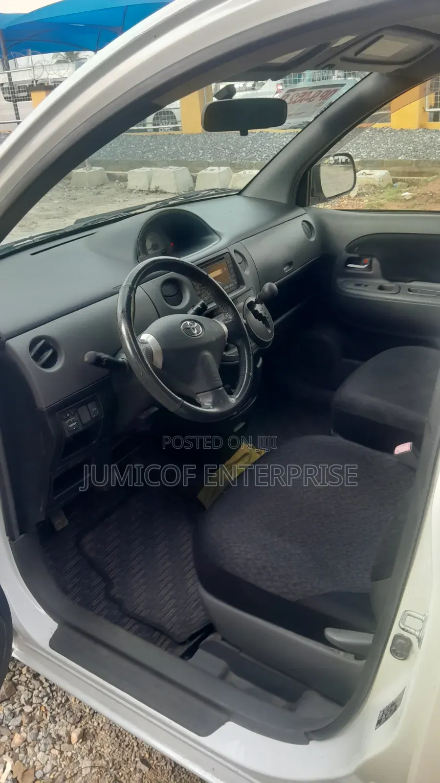 Toyota Sienta 1.5 AWD 2012 White