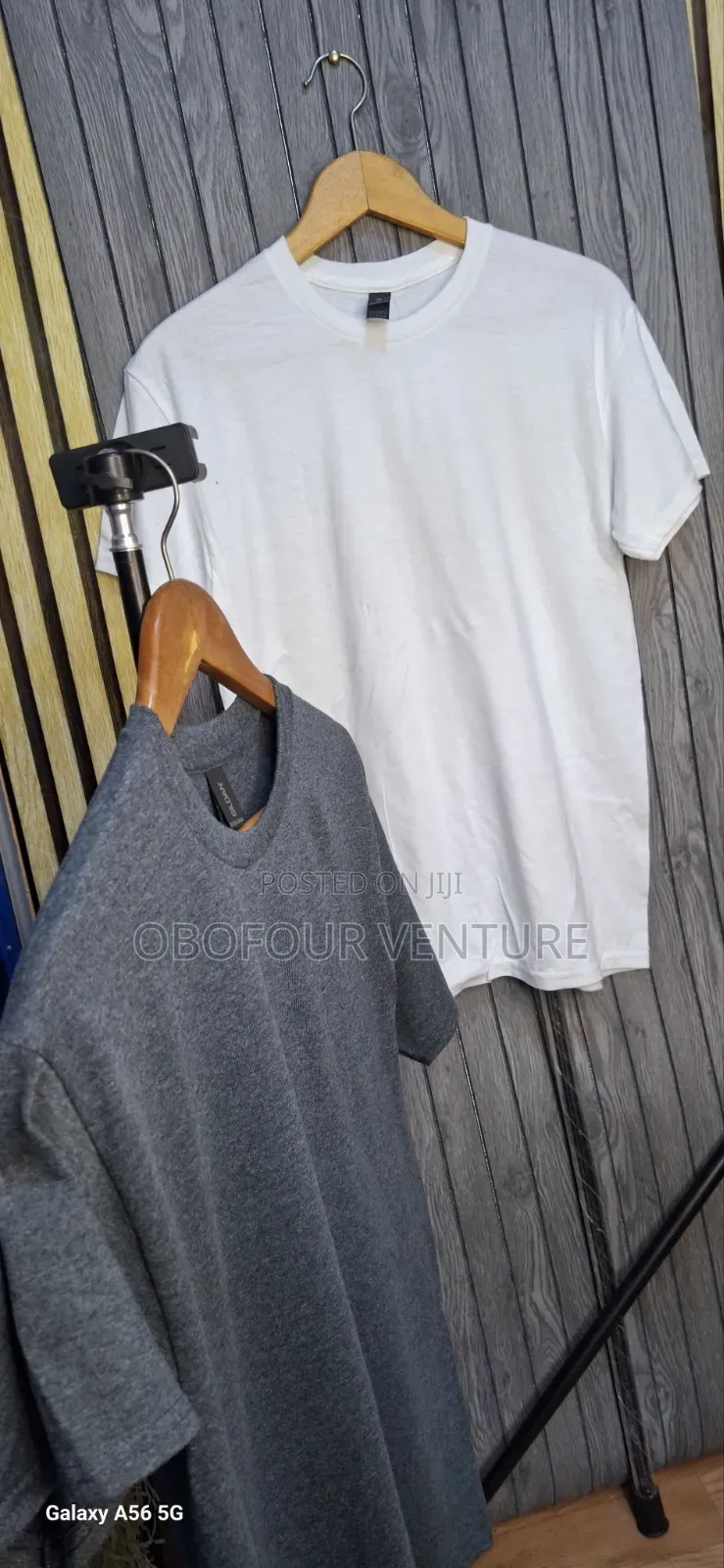 Quality Plain T-Shirts From America Gildan Brand, Dark Grey. KMJL