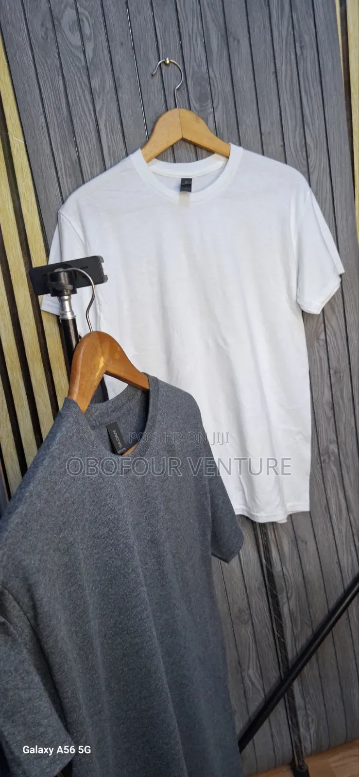 Quality Plain T-Shirts From America Gildan Brand, Dark Grey. KMJL