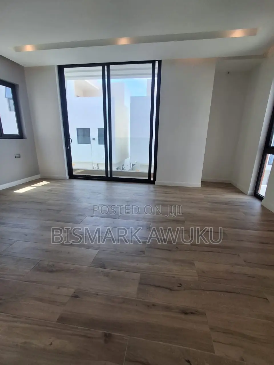 4bdrm House in Dzorwulu for sale