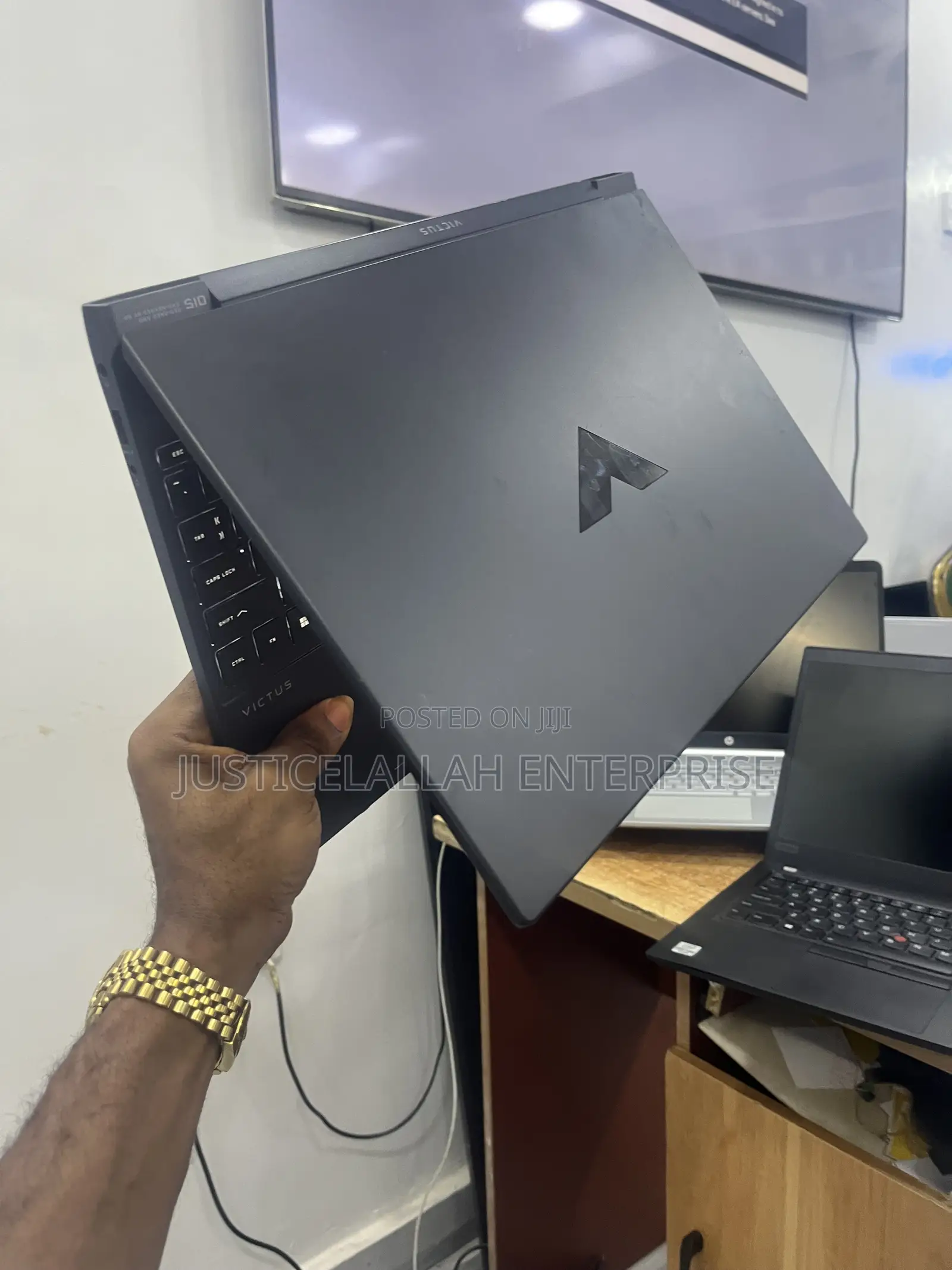 Laptop HP Victus 15 16GB AMD Ryzen 5 SSD 512GB