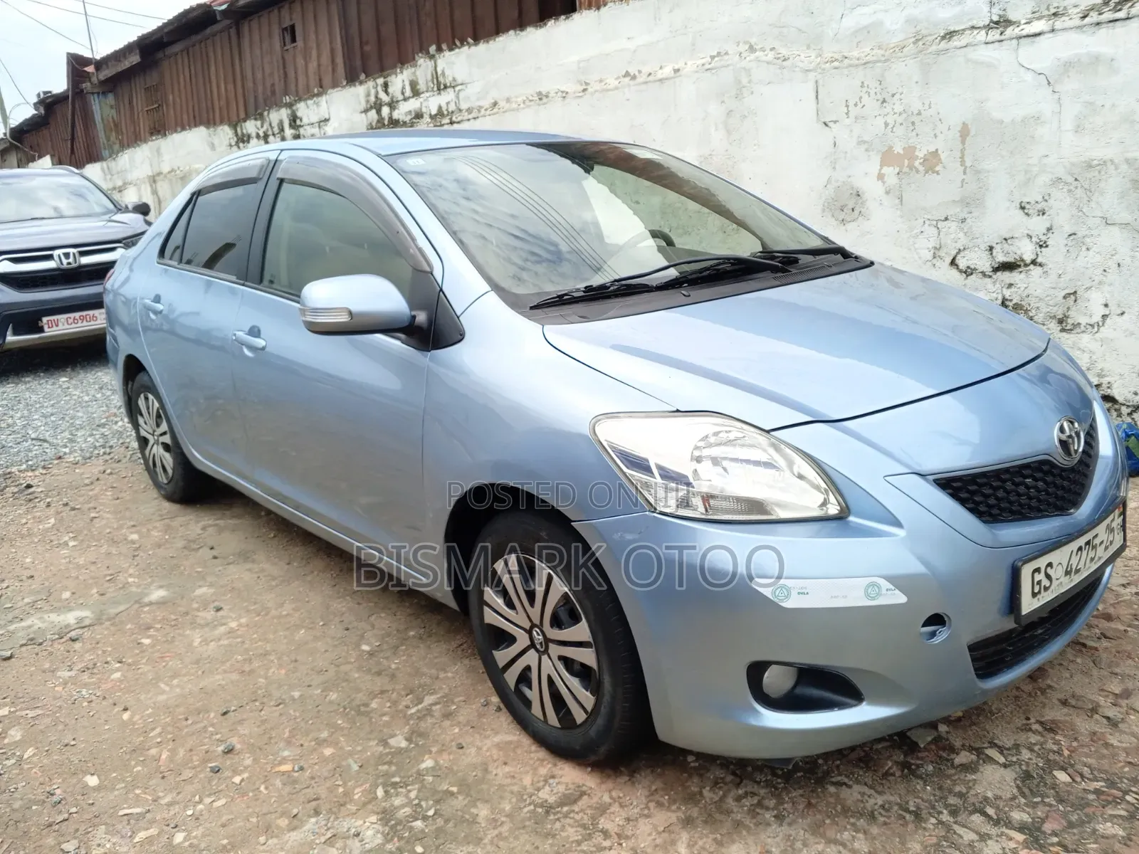Toyota Belta 2010 Blue