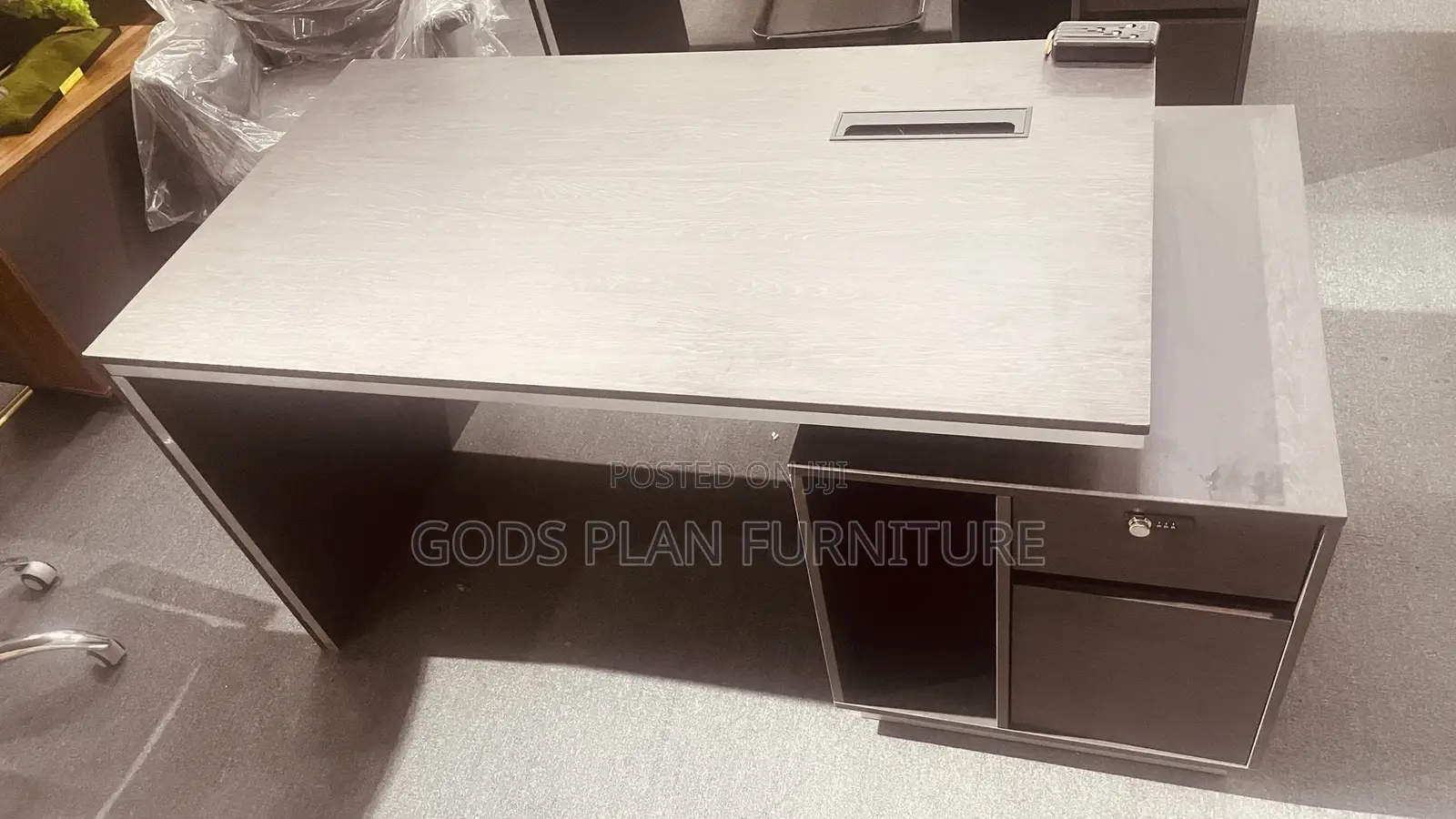 Advance Office Desk
