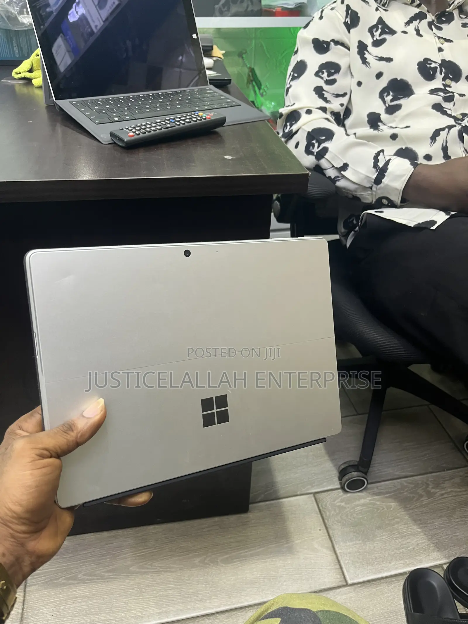 Laptop Microsoft Surface Pro 10 16GB Intel Core i7 SSD 256GB