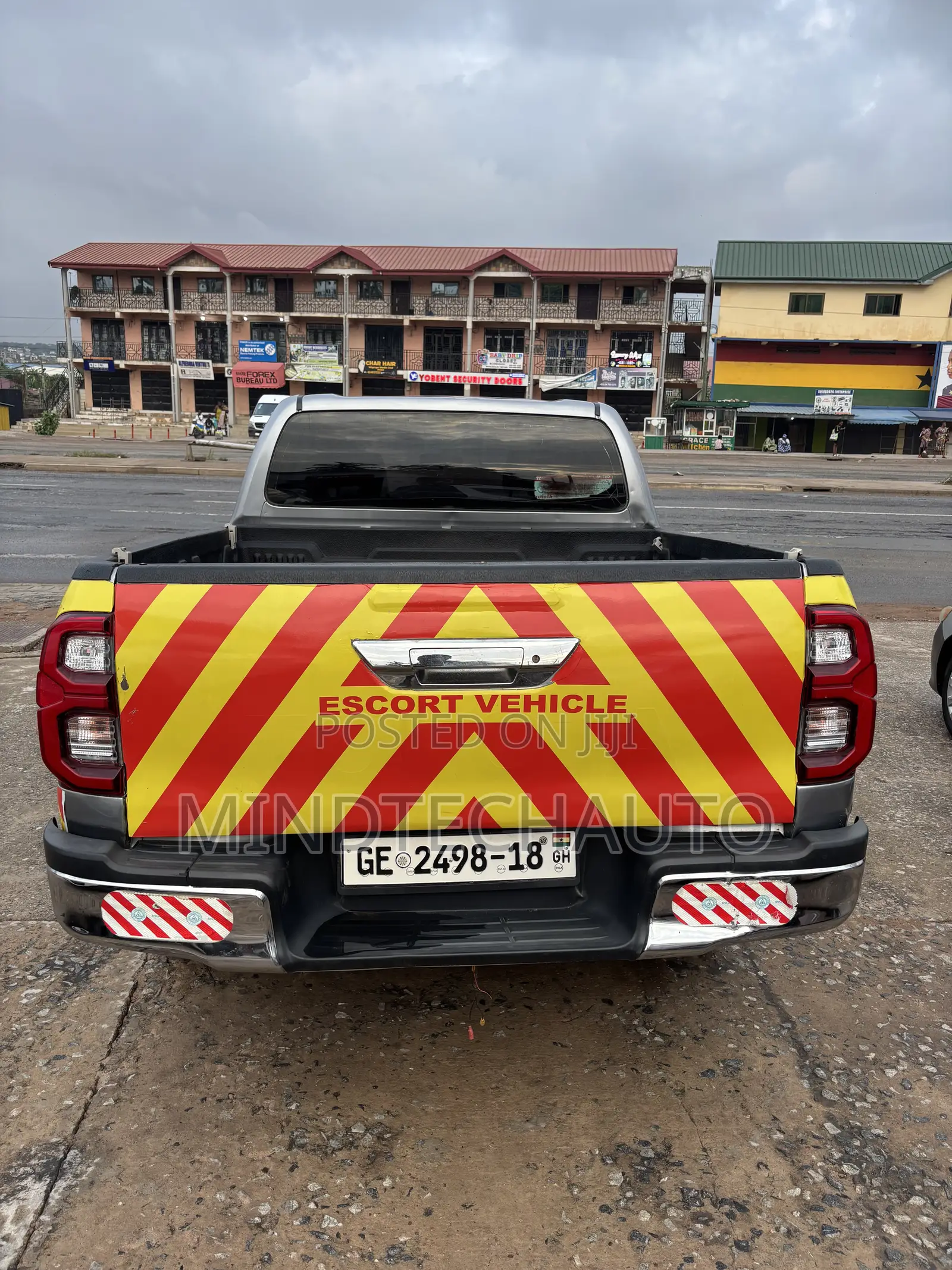 Toyota Hilux Revo Double Cab Deisel 2.4 RWD 2018 Silver