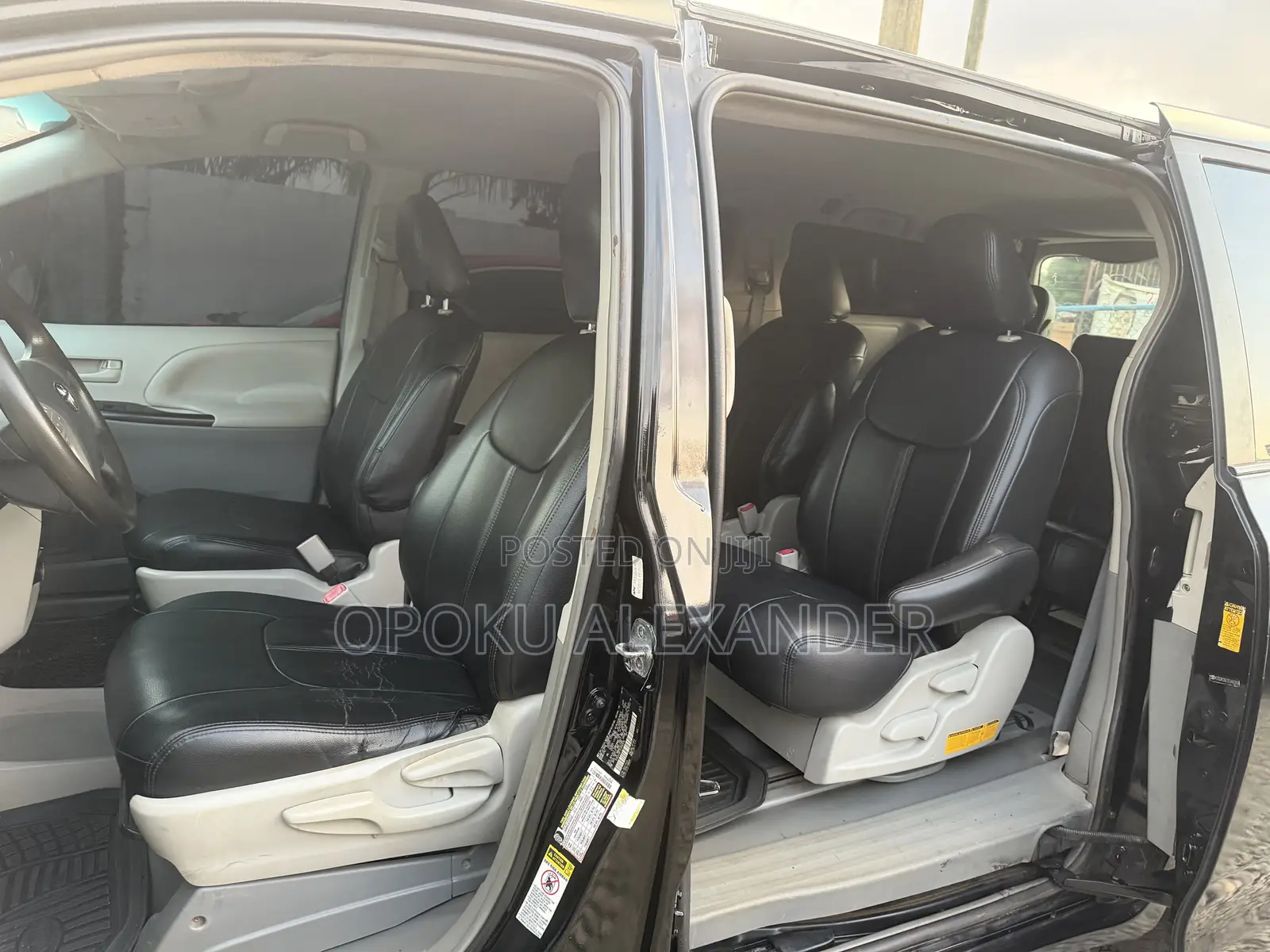 Toyota Sienna 2014 Black