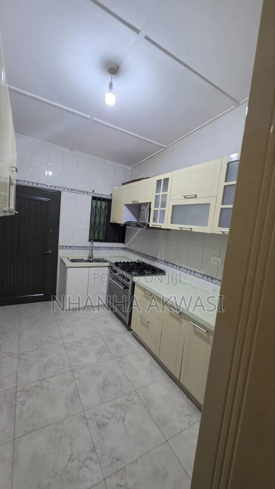 3bdrm House in Lashibi Community 19, Sakumono for rent
