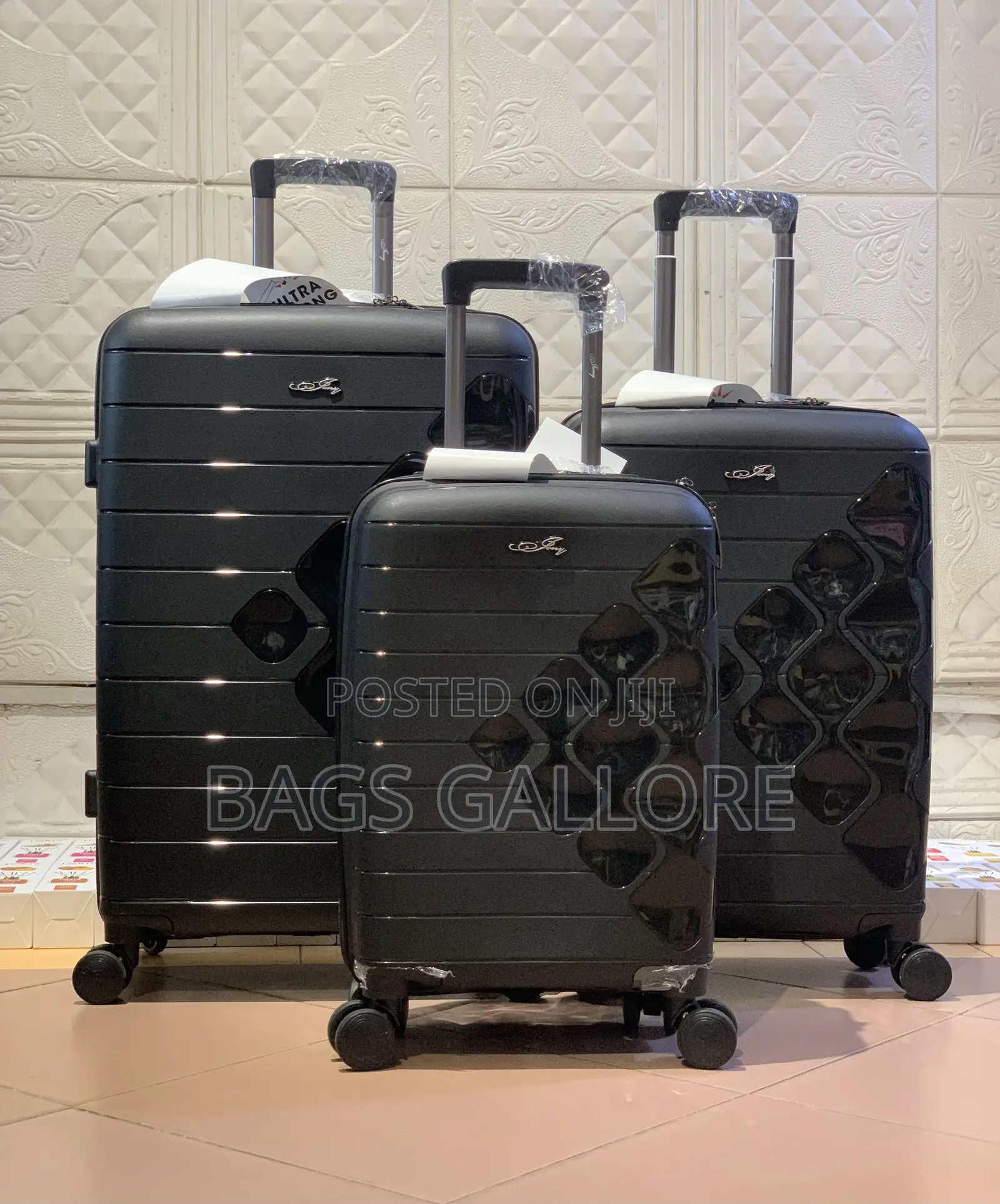 Black Luggage Set