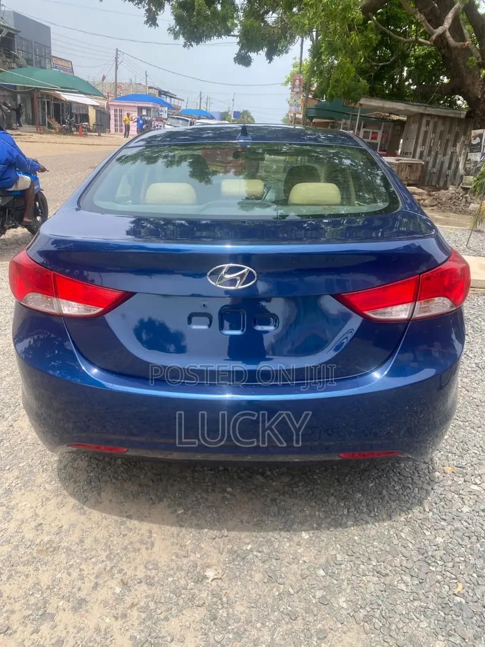 Hyundai Elantra Limited Sedan FWD (1.8L 4cyl 6A) 2013 Blue