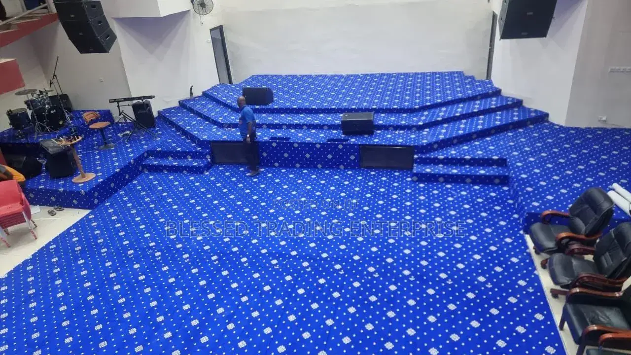 Quality Blue Woolen Carpet With Circular Design for Church Altars