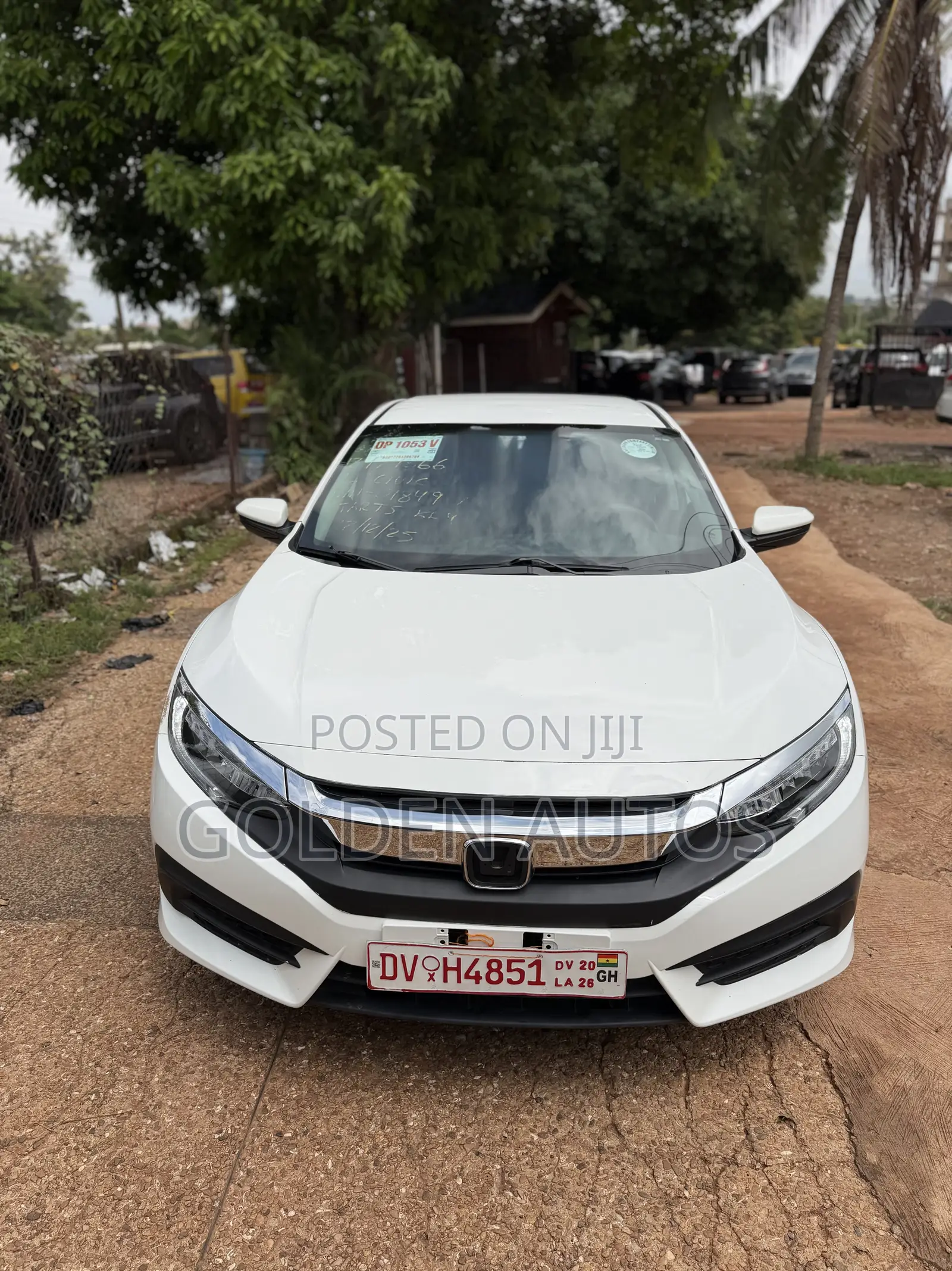 Honda Civic LX 4dr Sedan (2.0L 4cyl) 2017 White
