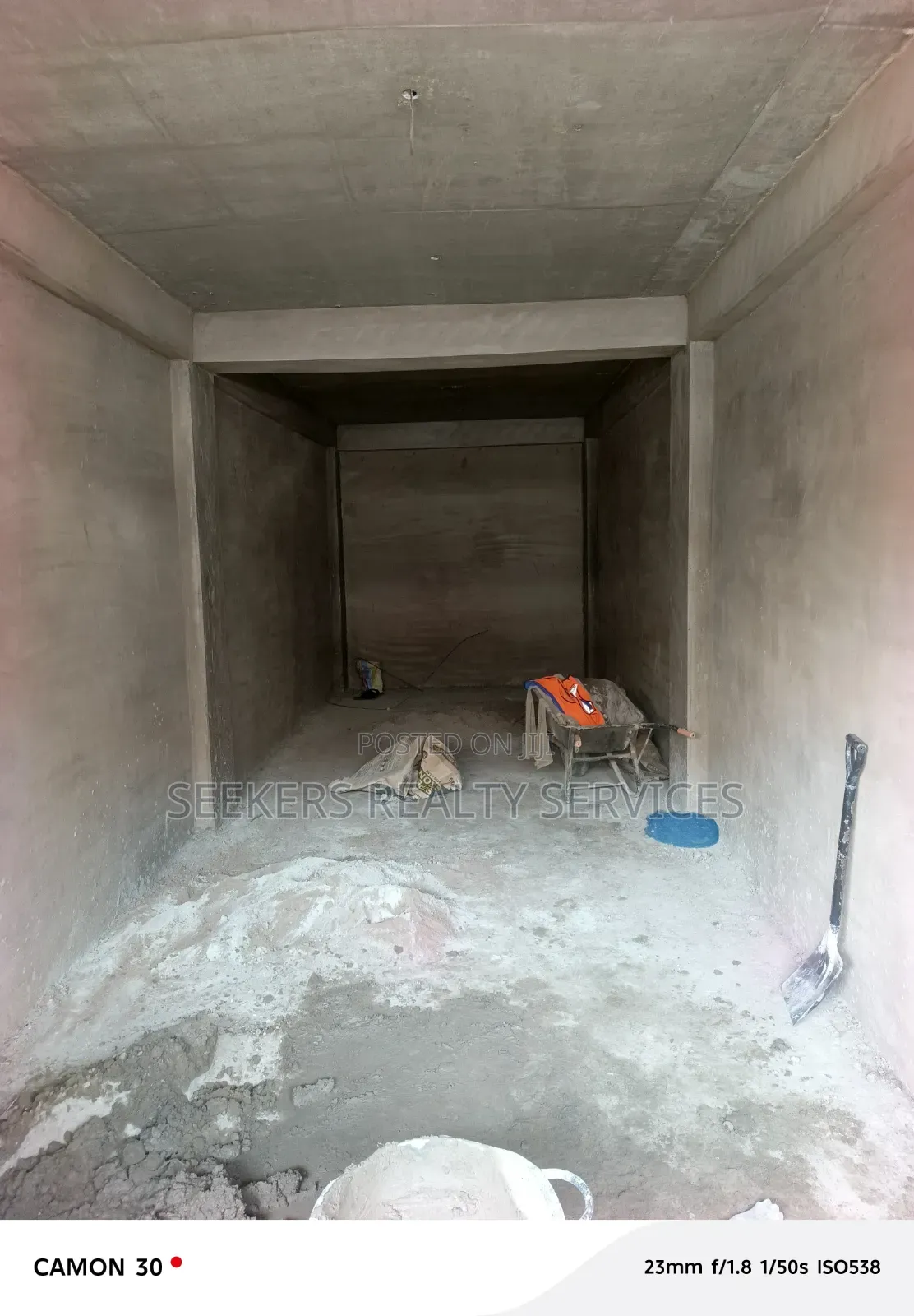 Newly Built Shops for Long Lease – Mokola Market, Accra